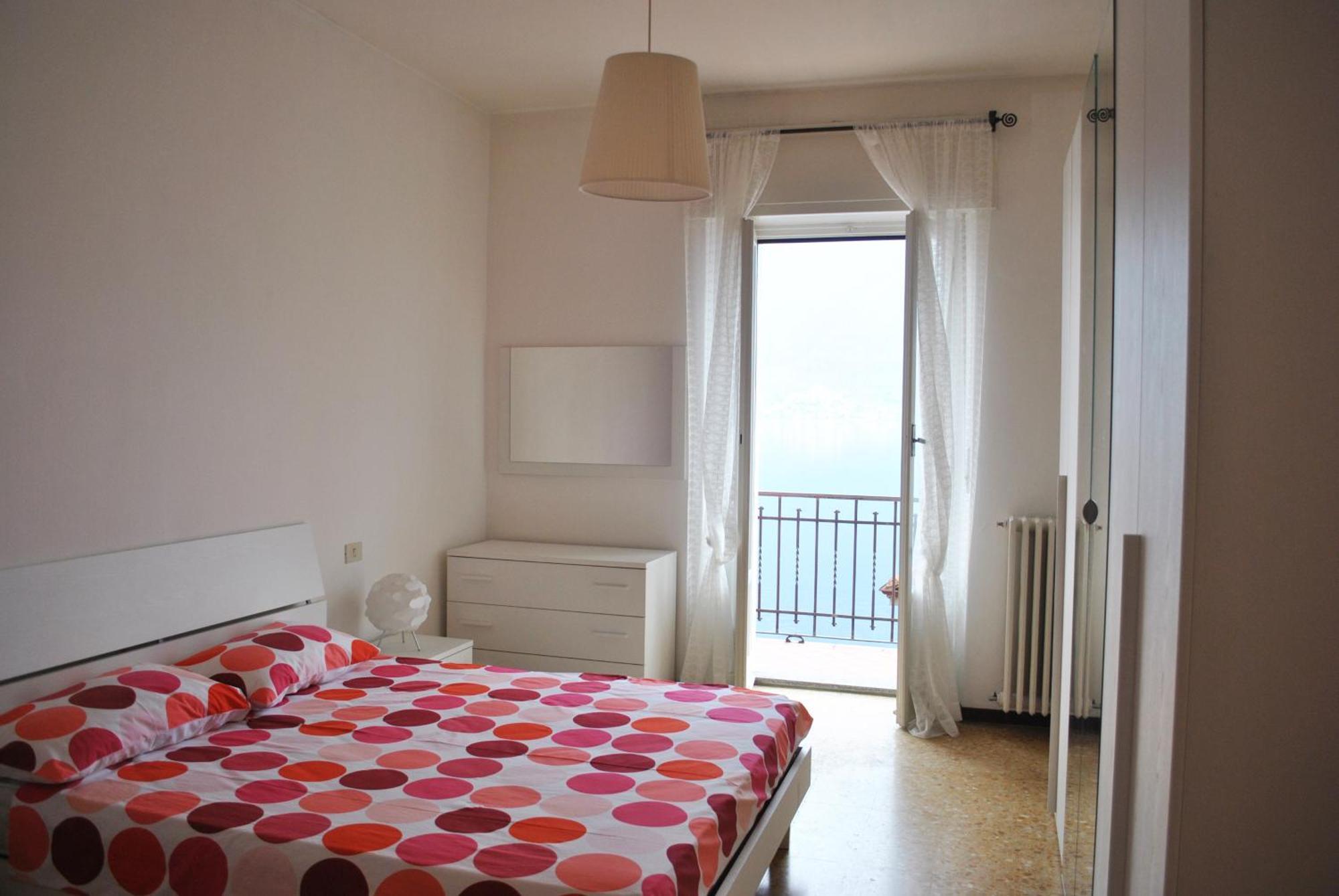 The Romantic Village House - Apartments With Lake View Colonno Buitenkant foto